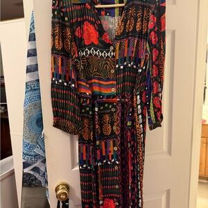 FARM Rio Vibrant Long Sleeve Dress with Multicolor Patterns